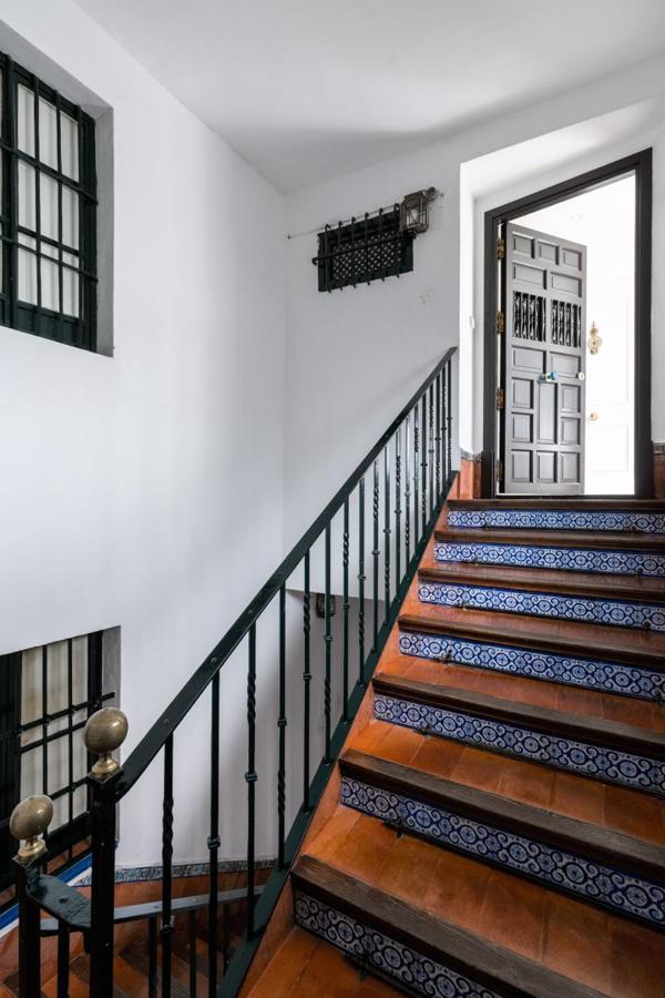 Historic Building Cathedral Apartment Seville Exterior photo